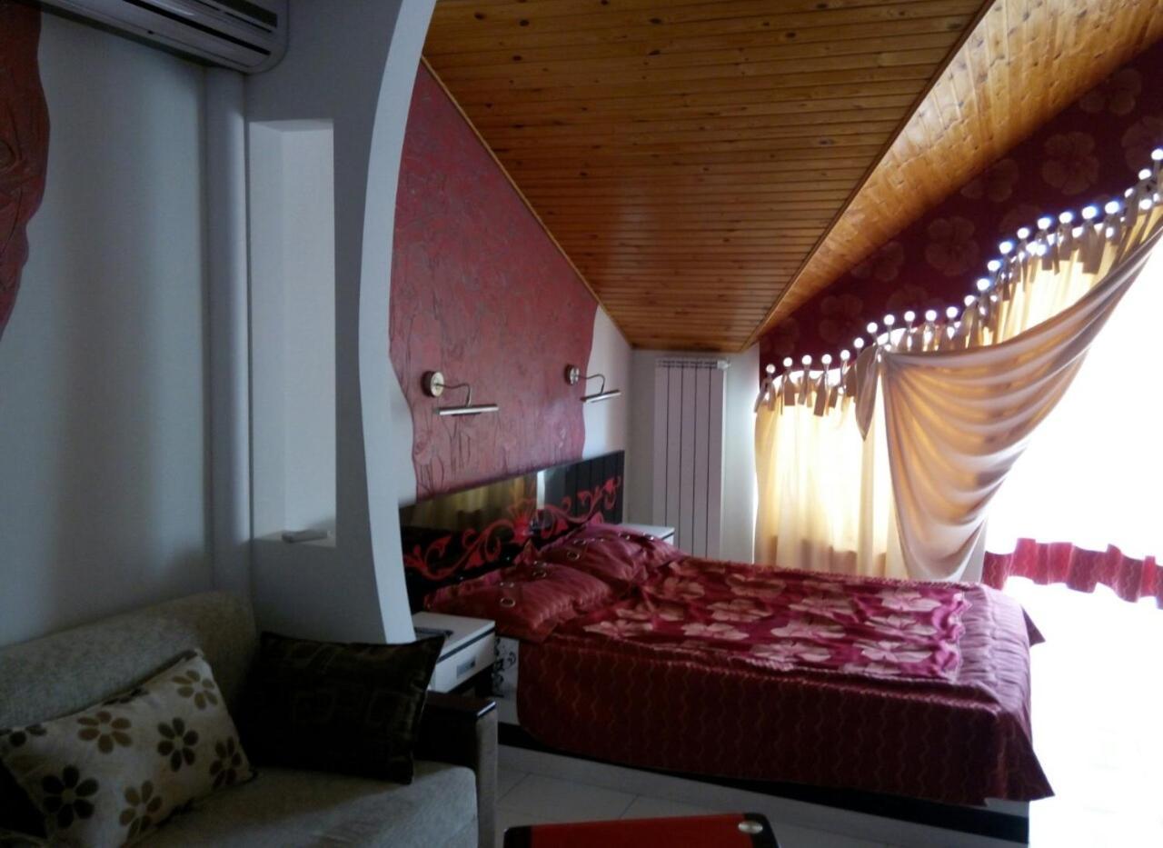 Racu Hotel Comrat Bagian luar foto
