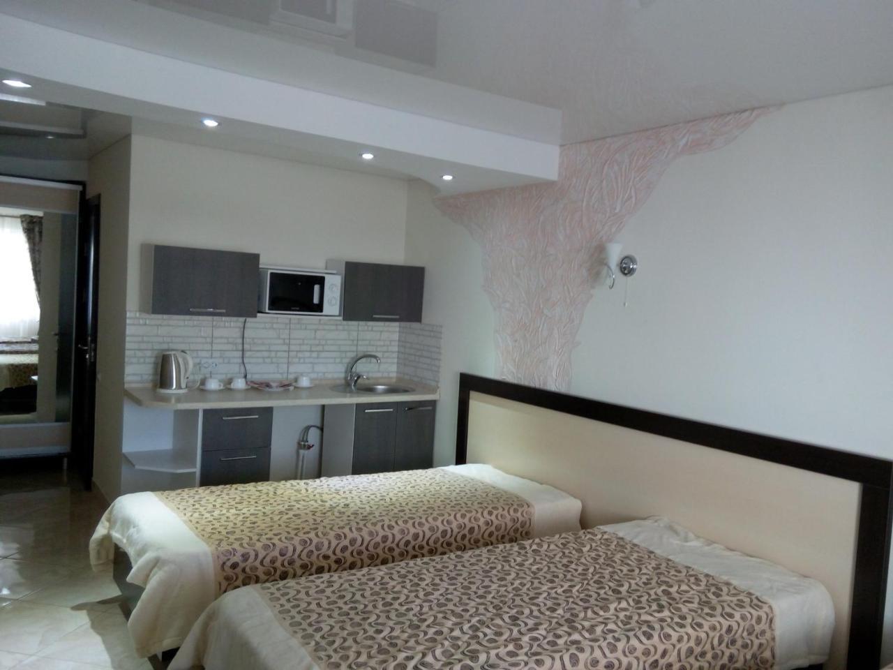 Racu Hotel Comrat Bagian luar foto