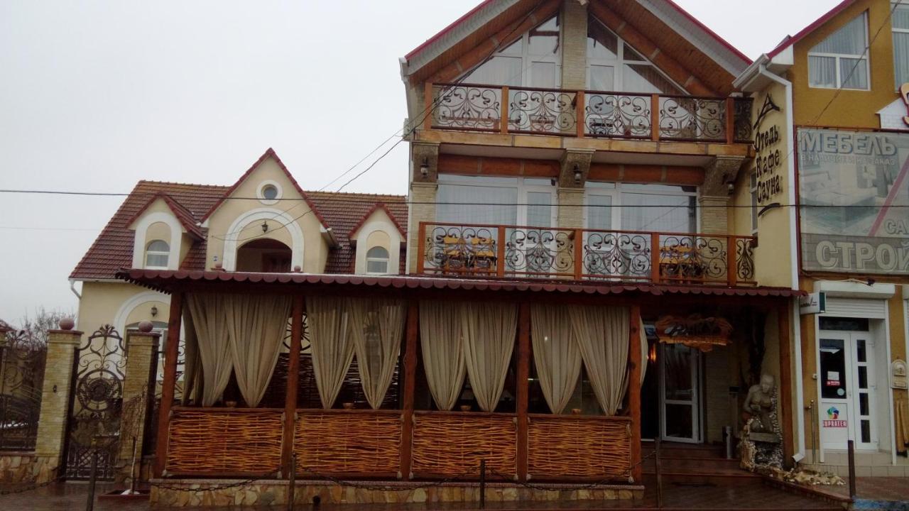 Racu Hotel Comrat Bagian luar foto