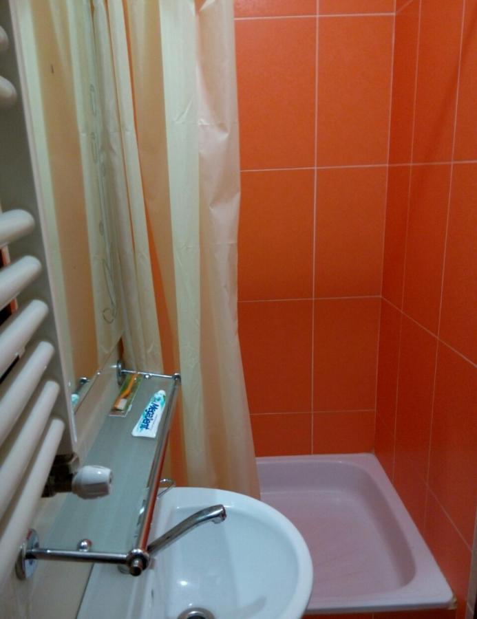 Racu Hotel Comrat Bagian luar foto